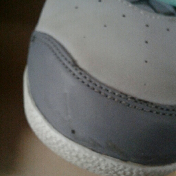 Jordan Carmelo basketball sneakers - Picture 3 of 7